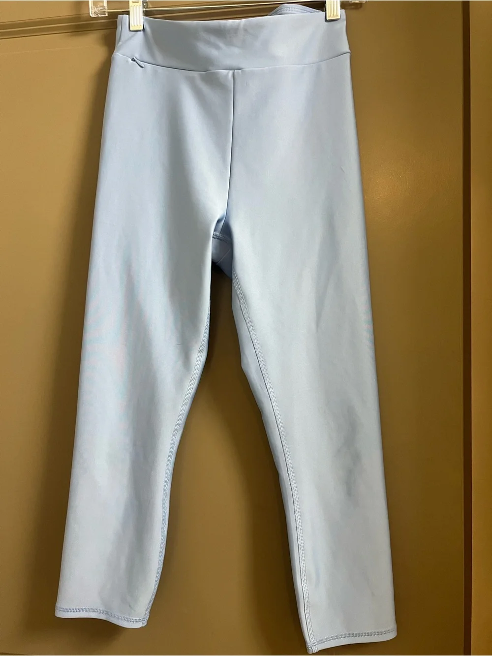 Alo Yoga Womens Airlift High Waist Conceal Zip Capri Small Light Blue